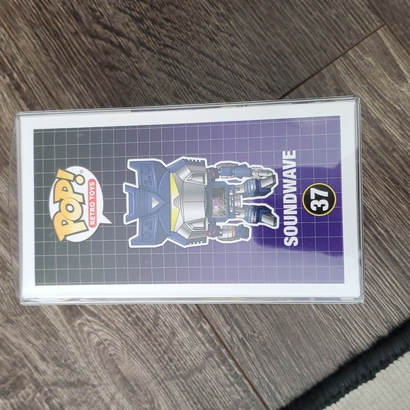 💜💛 Retro Toys Transformers SOUNDWAVE Funko Pop #37 EB Exclusive - Picture 5 of 7